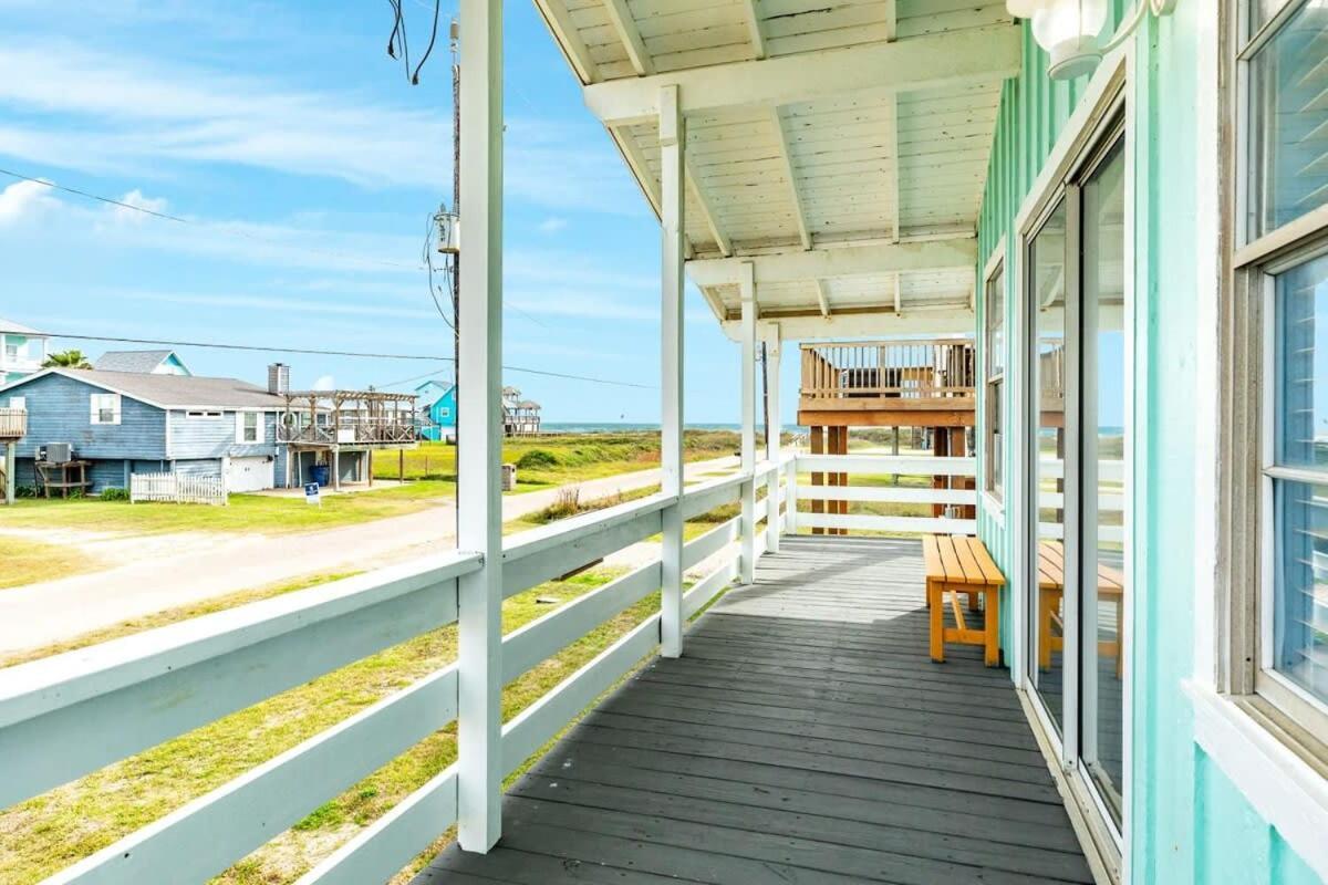 Fun In The Sun! Cozy Beach Pad, Gulf Views And Easy Access To The Sand! Surfside Beach Buitenkant foto